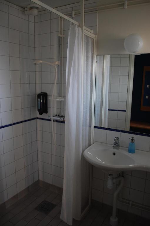 Koupelna v ubytování Allégården Kastlösa Hotell