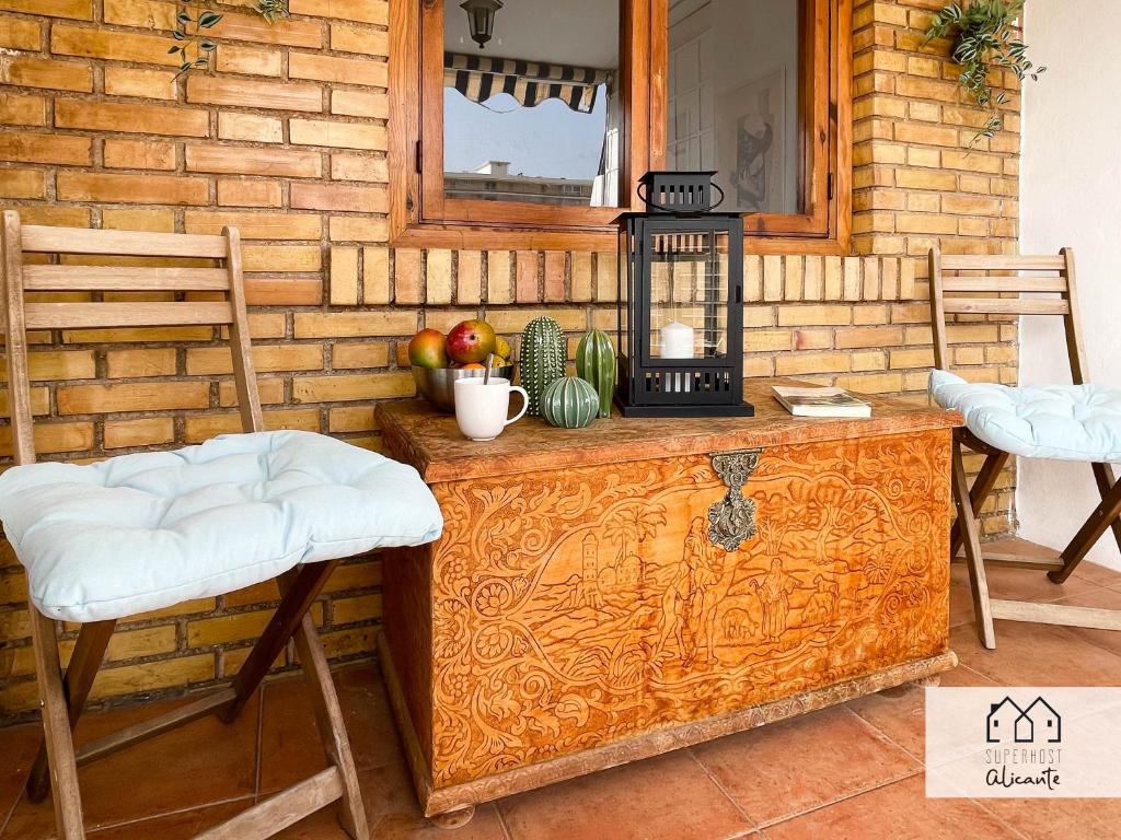 Balkón alebo terasa v ubytovaní Muy luminoso, con piscina y a 5 min de la playa.