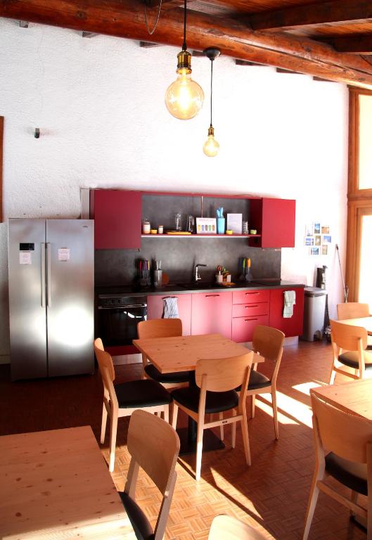 Kuchyň nebo kuchyňský kout v ubytování Presanella Mountain Lodge