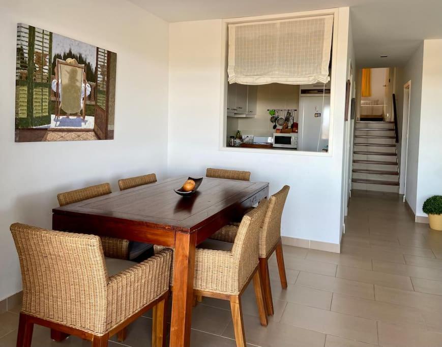 Zdjęcie z galerii obiektu Fantástico apartamento con increíble vistas w mieście Punta Grossa