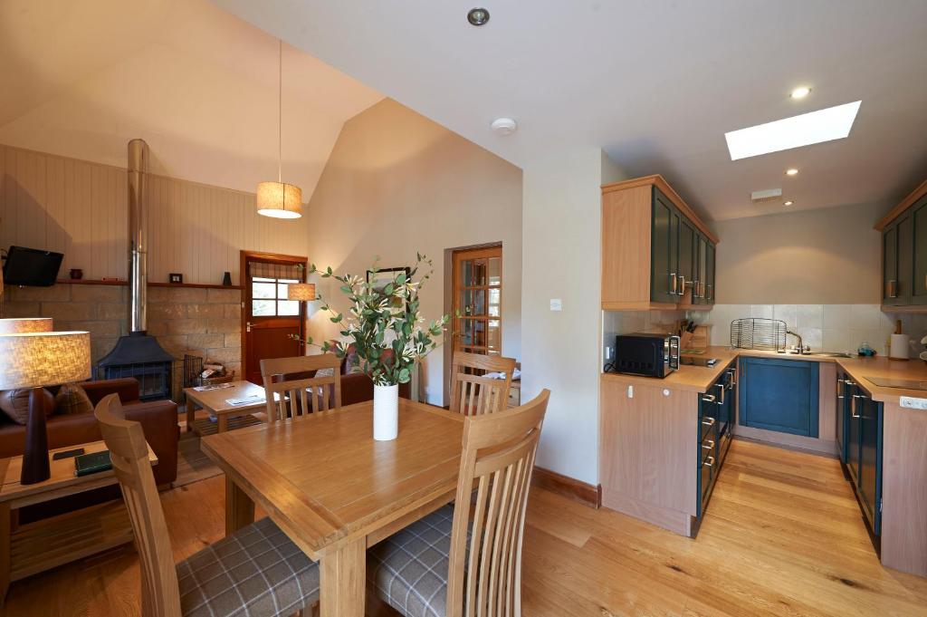 Home Farm Cottages, Glendaruel, Argyll. Scotland - Casa De Dos Dormitorios