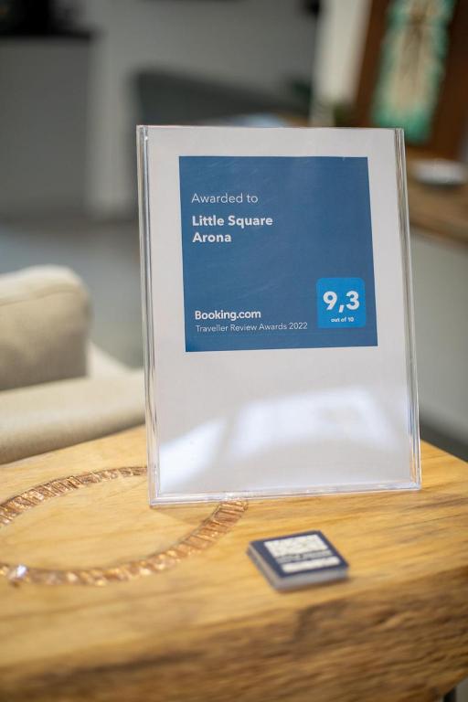 阿罗纳Little Square Arona的相册照片