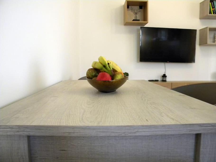 A television and/or entertainment centre at Casa Karavola in Galanado village-Naxos