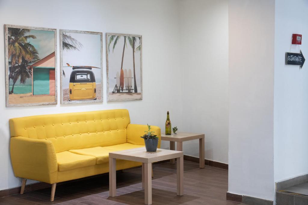 Posezení v ubytování Adia Hotel Cunit Playa