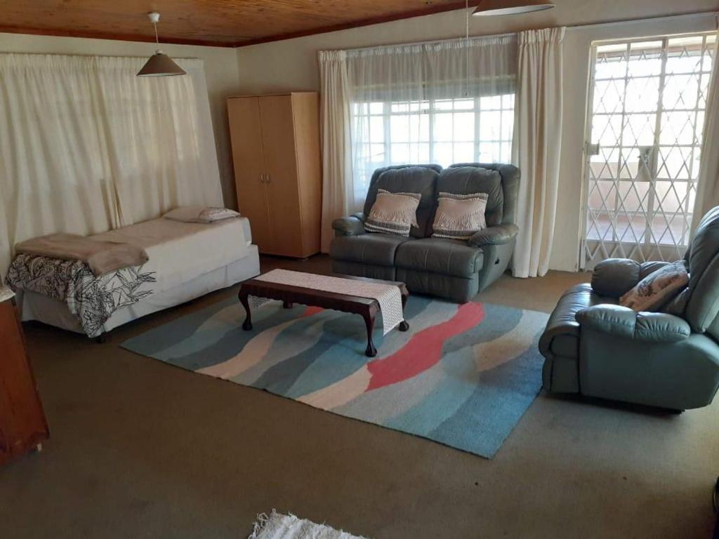 Tree Tops Guest Farm - Deluxe Suite