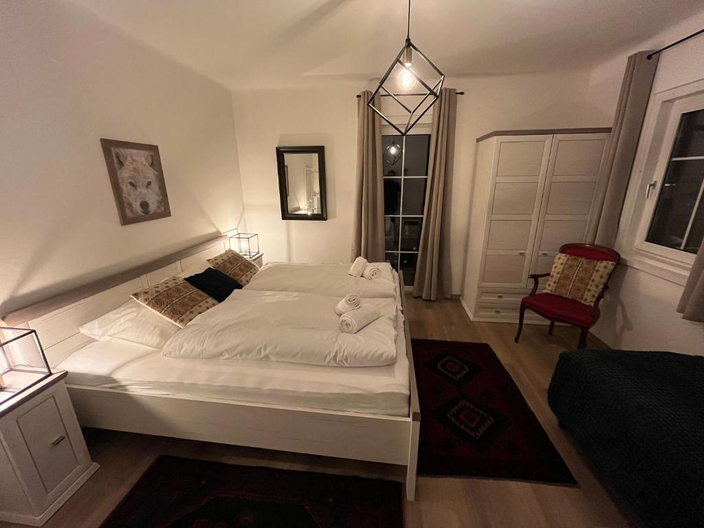 Postel nebo postele na pokoji v ubytování Chalet Embacher by AlpenTravel