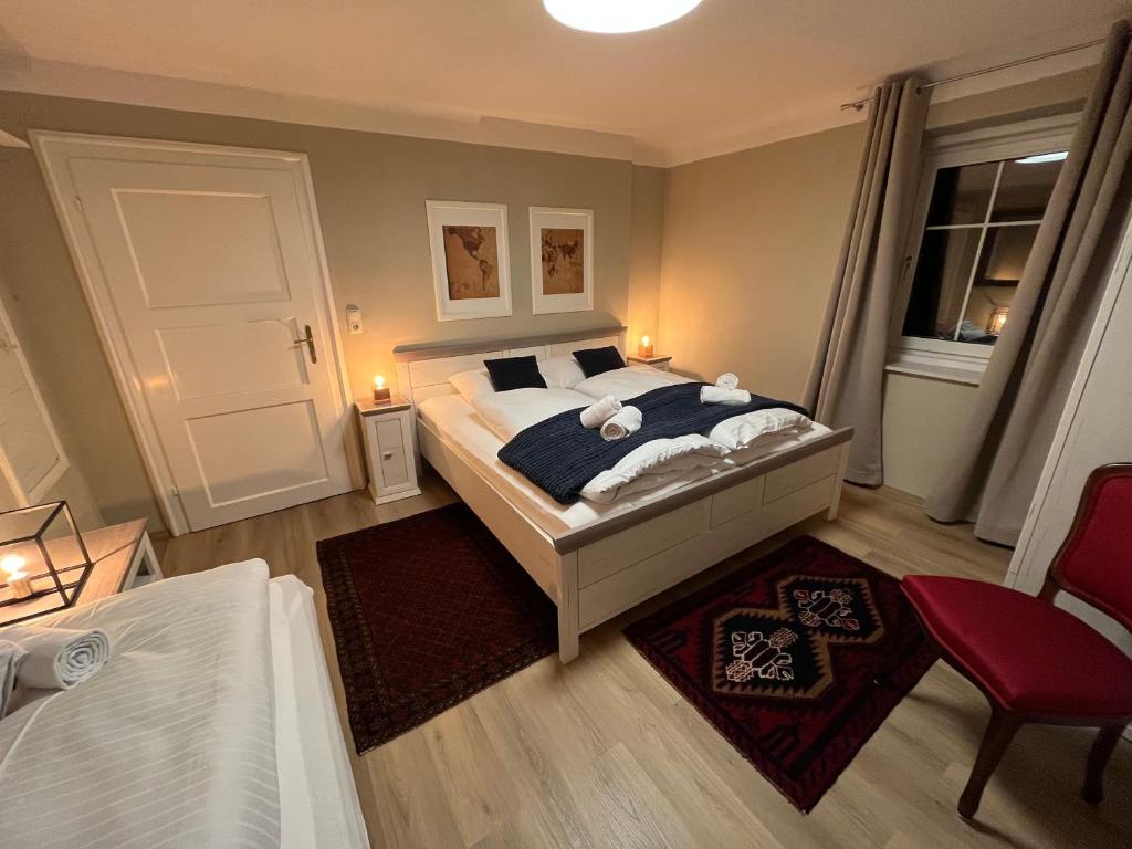 Postel nebo postele na pokoji v ubytování Chalet Embacher by AlpenTravel