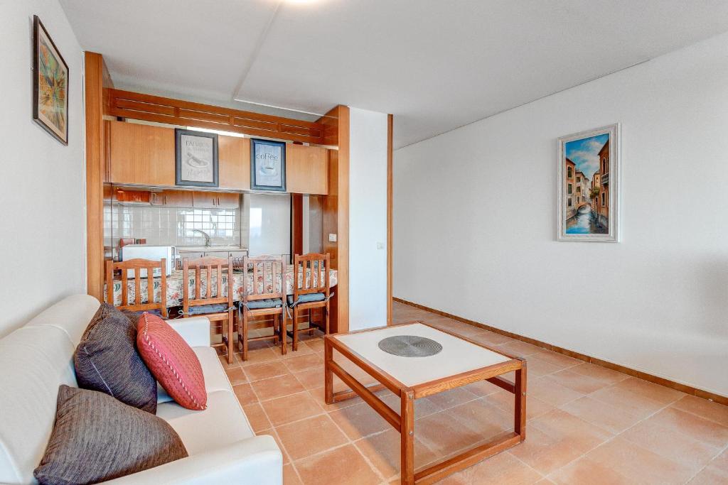 Fotografie z fotogalerie ubytování Apto 143 Wonderful Sea View Apartment with swimming pool v destinaci Arona