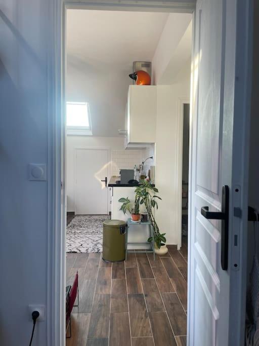 Fotografia z galérie ubytovania Appartement 2 pièces à 15 min De la Défense v destinácii Argenteuil