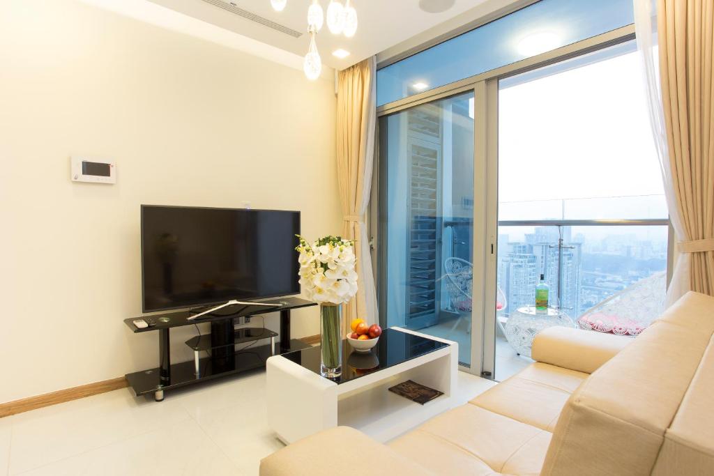 TV a/nebo společenská místnost v ubytování Saigon CBD Apartment - Infinity Pool