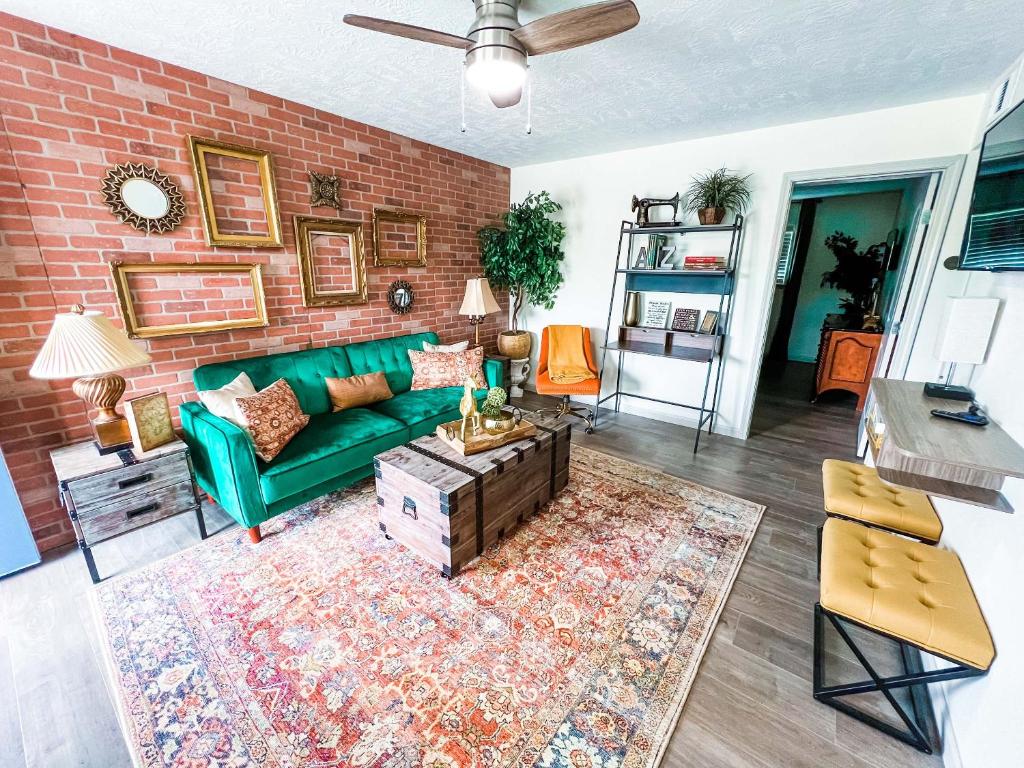 Galveston Beach Condos Unit 7 The Strand (USA Galveston)