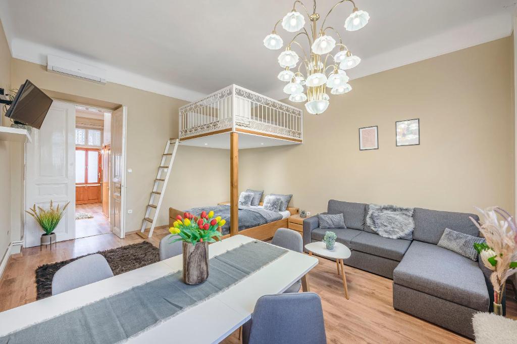 Corvin City Apartment by NW 1092 Budapest, 11 Hőgyes Endre utca kép - 1