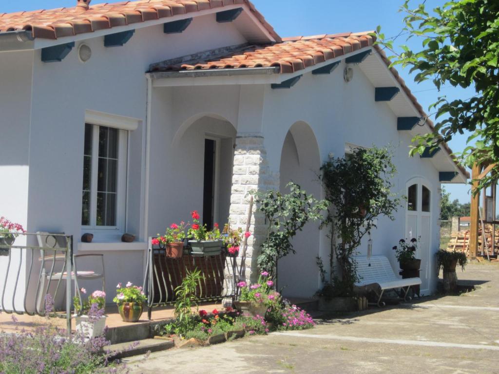 Το κτήριο όπου στεγάζεται  το bed & breakfast