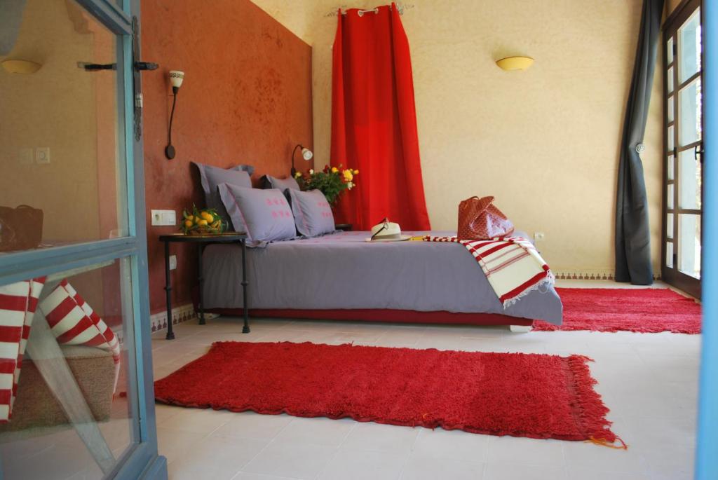 Casa Taos - Two-Bedroom Bungalow