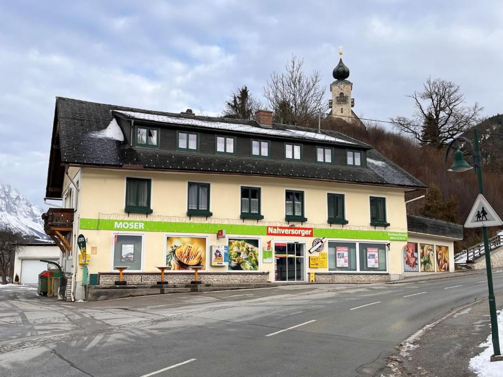 Budova, v ktorej sa apartmán nachádza