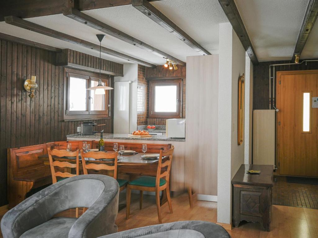 Posezení v ubytování Apartment Jorasse C 20 by Interhome