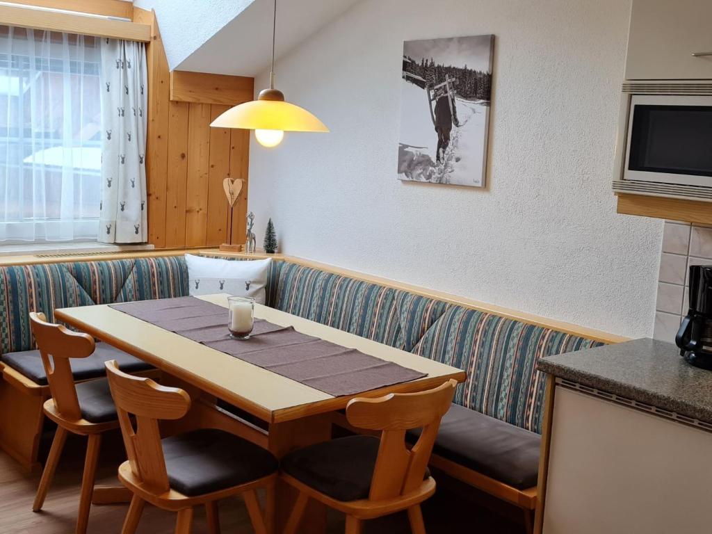 Posedenie v ubytovaní Apartment Walch-1 by Interhome