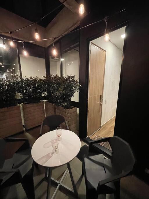 ¡Moderno! apartaestudio con terraza privada, Bogotá Aktualisierte