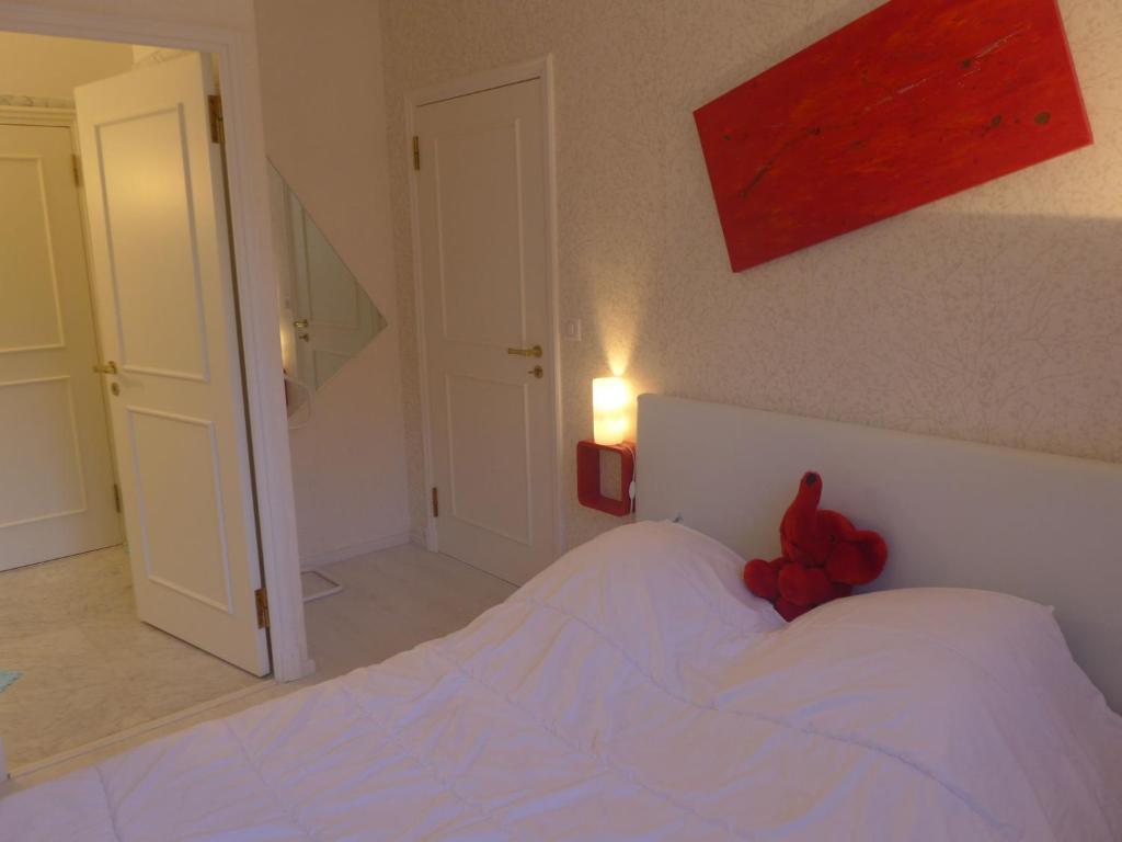 Postelja oz. postelje v sobi nastanitve Apartment Les Balcons d&#39;Eze by Interhome