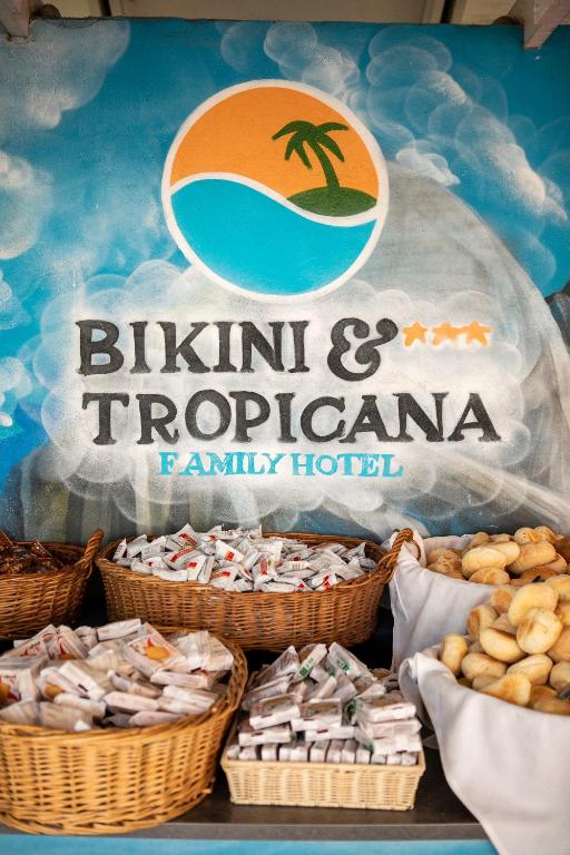 Booking.com: Bikini Tropicana Family Hotel , Lido di Savio, Italia - 26  Giudizi degli ospiti . Prenota ora il tuo hotel!