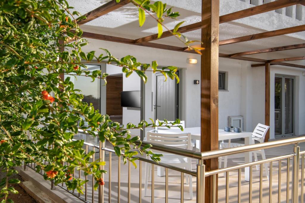 Balkón nebo terasa v ubytování Ariadni Apartments