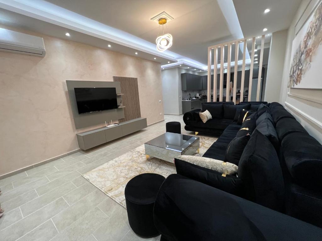 Χώρος καθιστικού στο Luxury Apartment in Elbasan