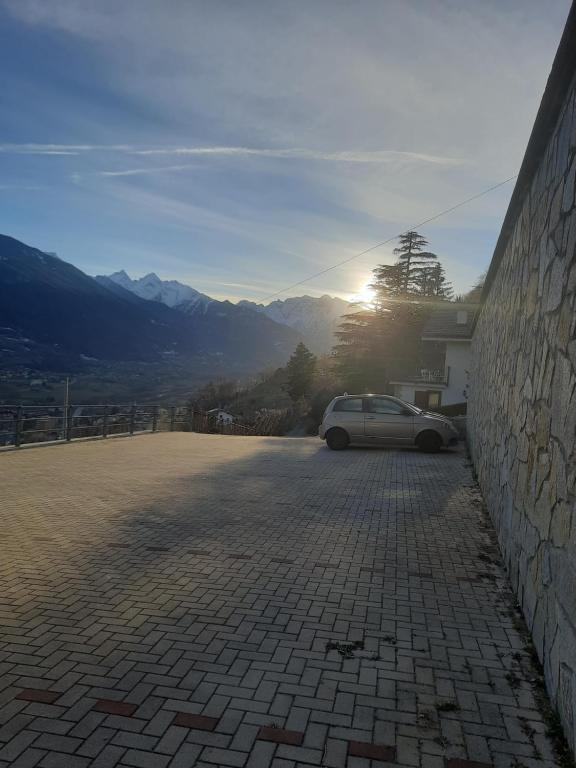 Zdjęcie z galerii obiektu Appartamenti Bioula CIR Aosta n 0247 w Aoście