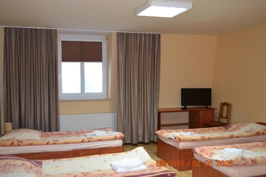 Hotel i Restauracja Jaskolka - Vierpersoonskamer