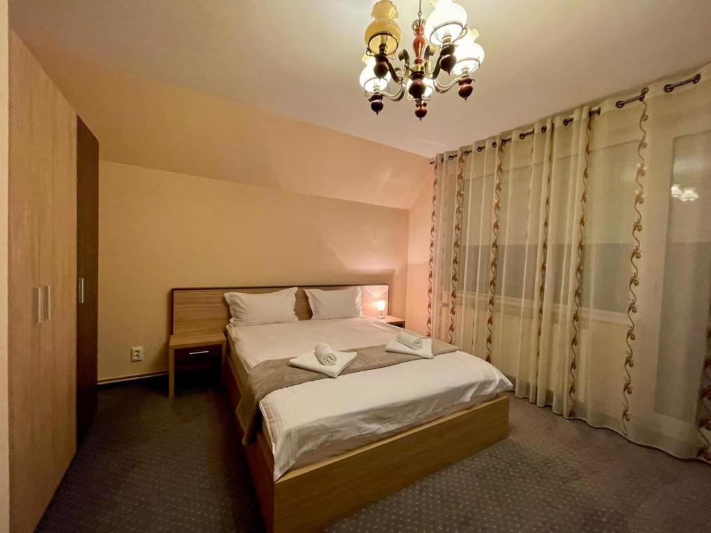 Casa Iulian - Chambre Double Avec Balcon