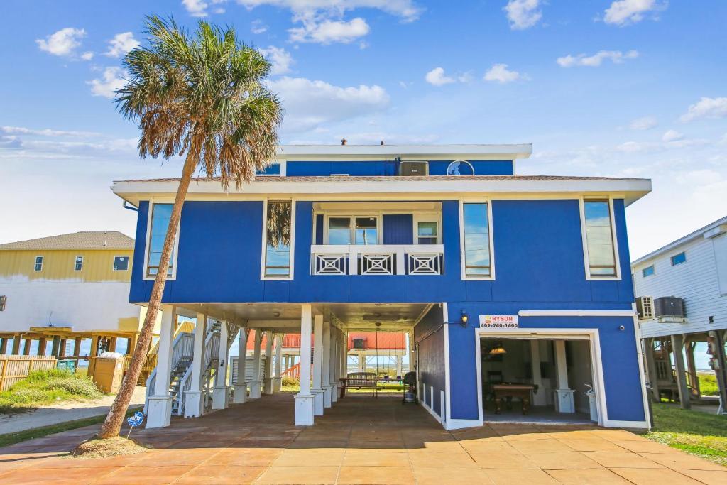 Footprints in the Sand, Galveston (updated prices 2024)