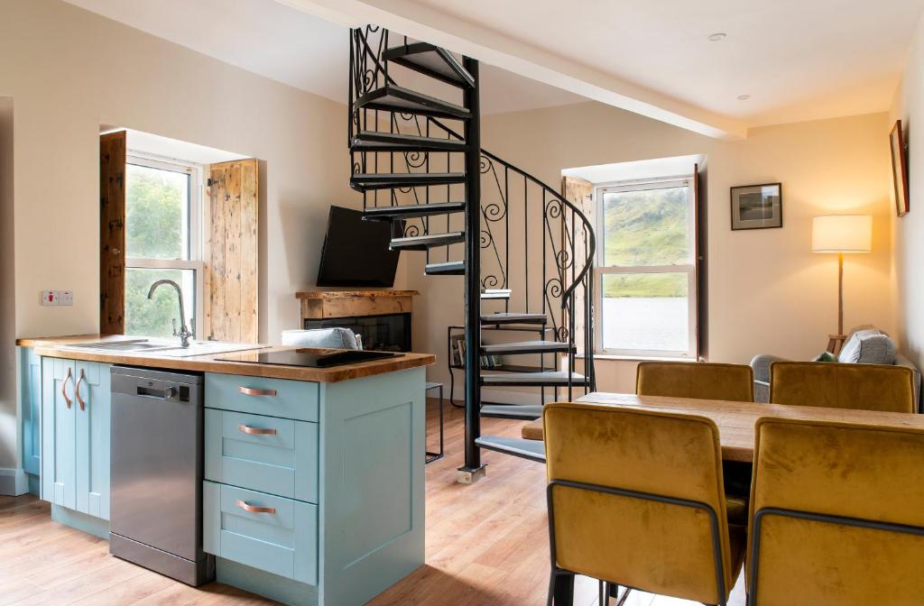 Kuchyň nebo kuchyňský kout v ubytování kylemore house boutique apartments - kylemore suite