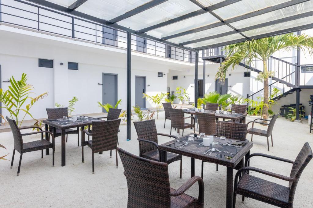 Posezení v ubytování Atoll Residence Dhangethi