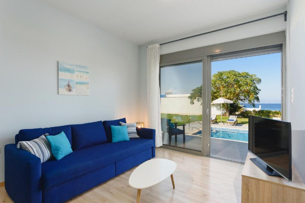 Część wypoczynkowa w obiekcie Villa Rhodes Sea View II by Villa Plus