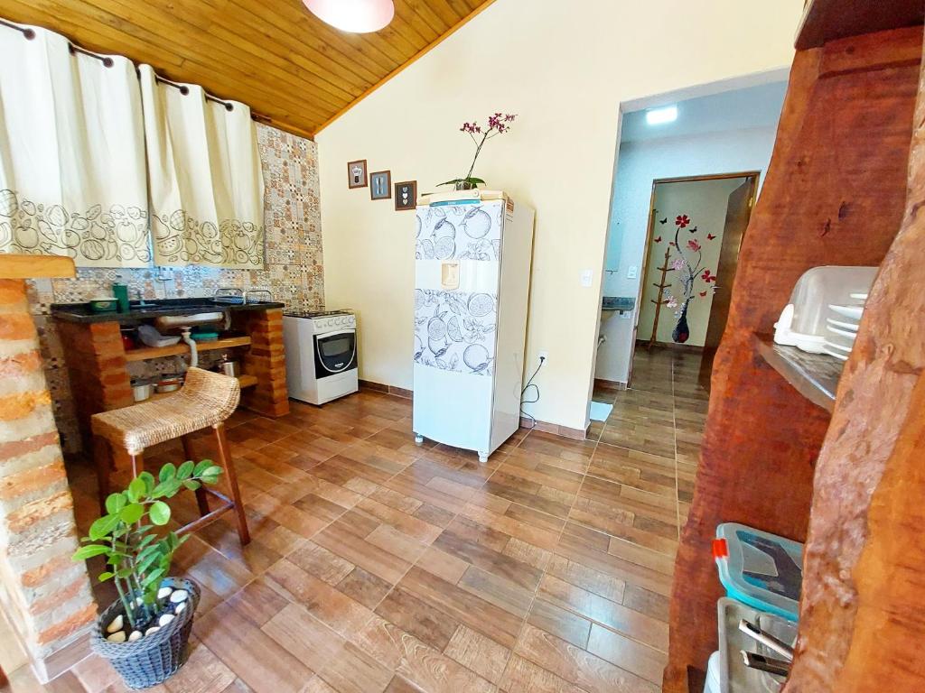 Kuchyň nebo kuchyňský kout v ubytování Pousada Pé na Montanha
