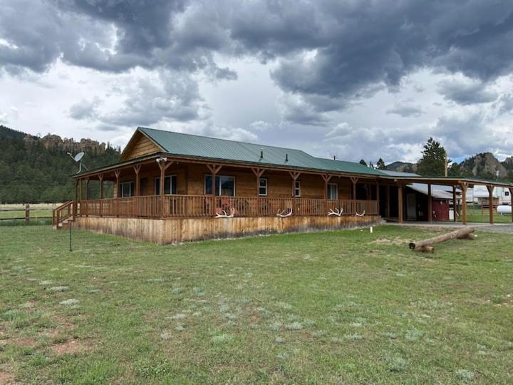 Stonewall Meadows Cabin with views!, Weston Tarifs 2023
