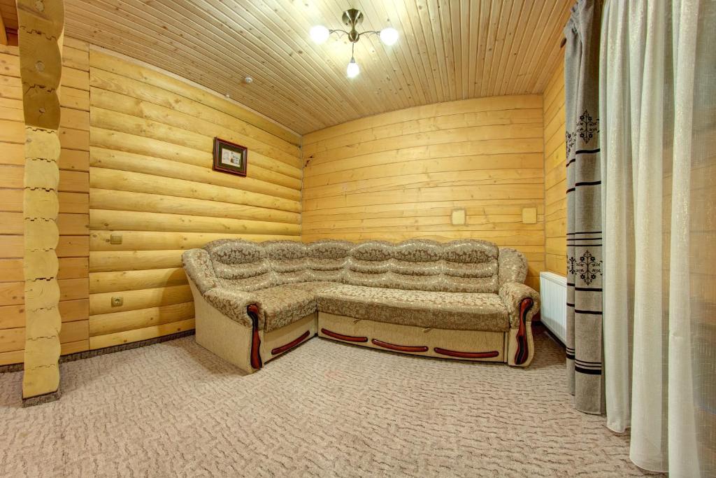 Karpatski Dzherela - Deluxe Quadruple Room