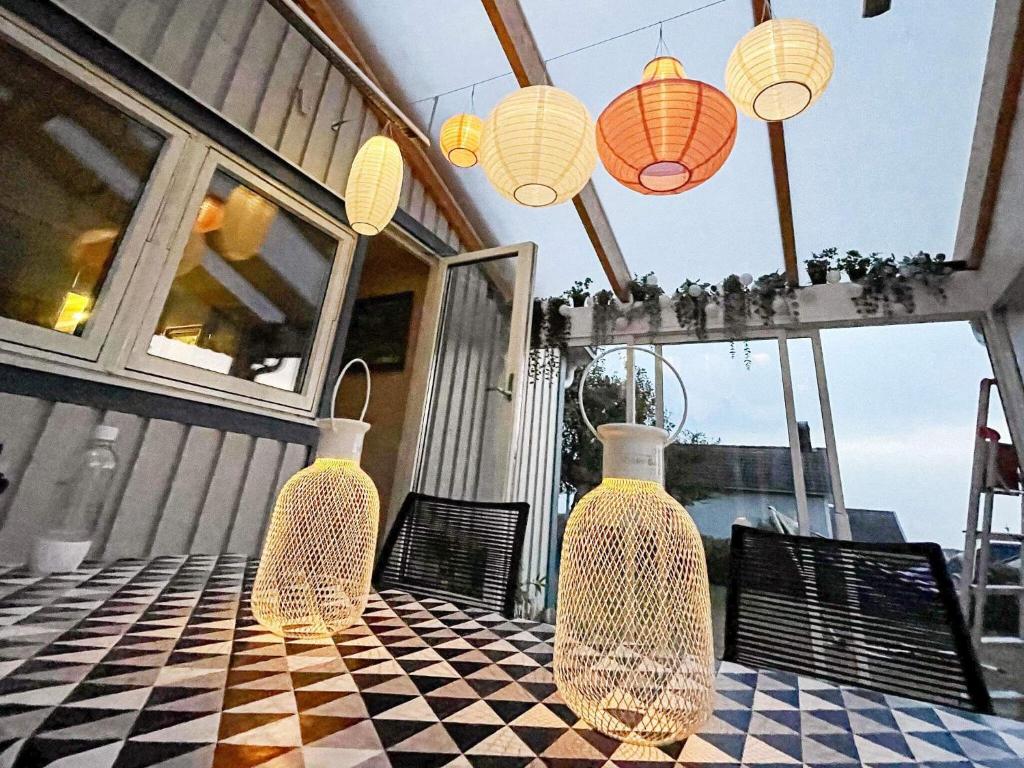 Balkón nebo terasa v ubytování 8 person holiday home in Tvååker-By Traum
