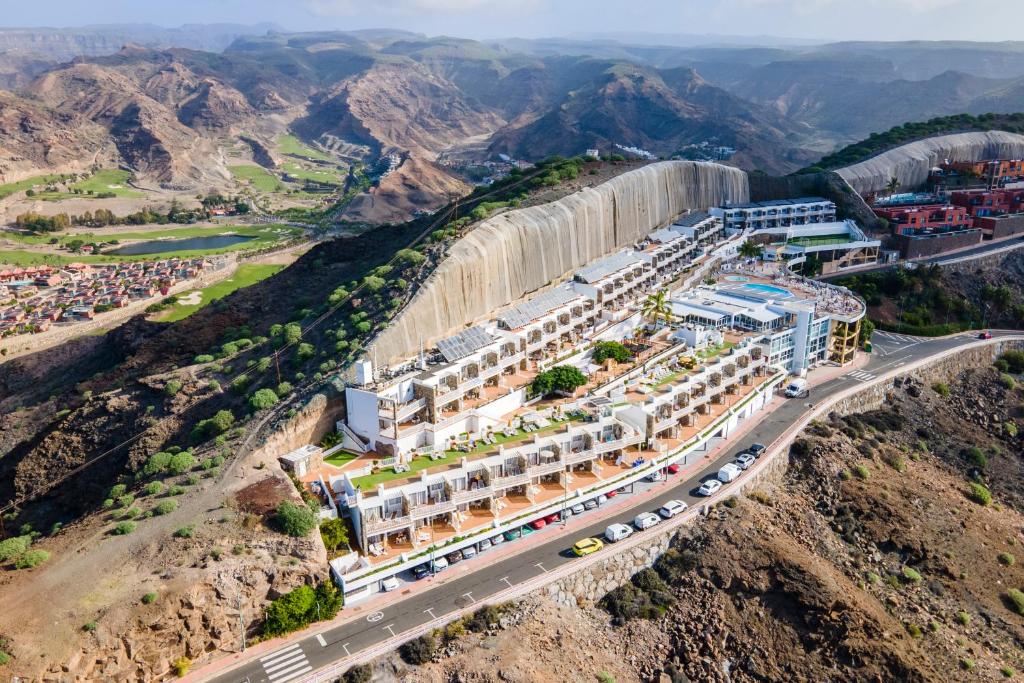 una vista aérea de la presa Hoover en Hotel Altamadores, en Puerto Rico de Gran Canaria