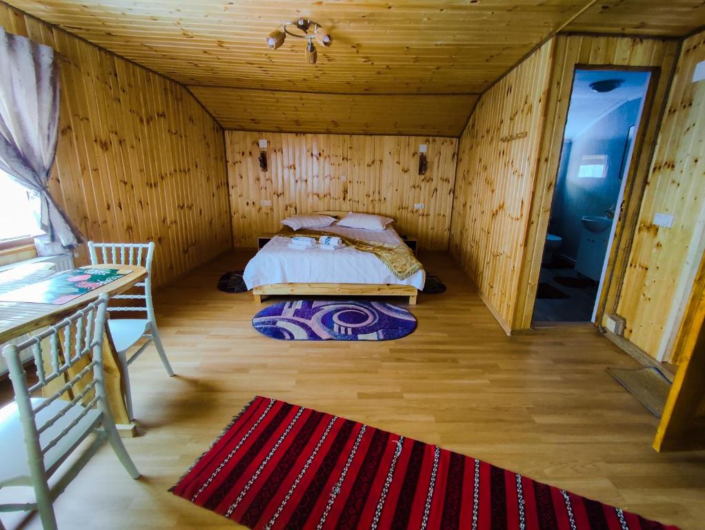 Cabana doi mesteceni - Habitación Doble Grande