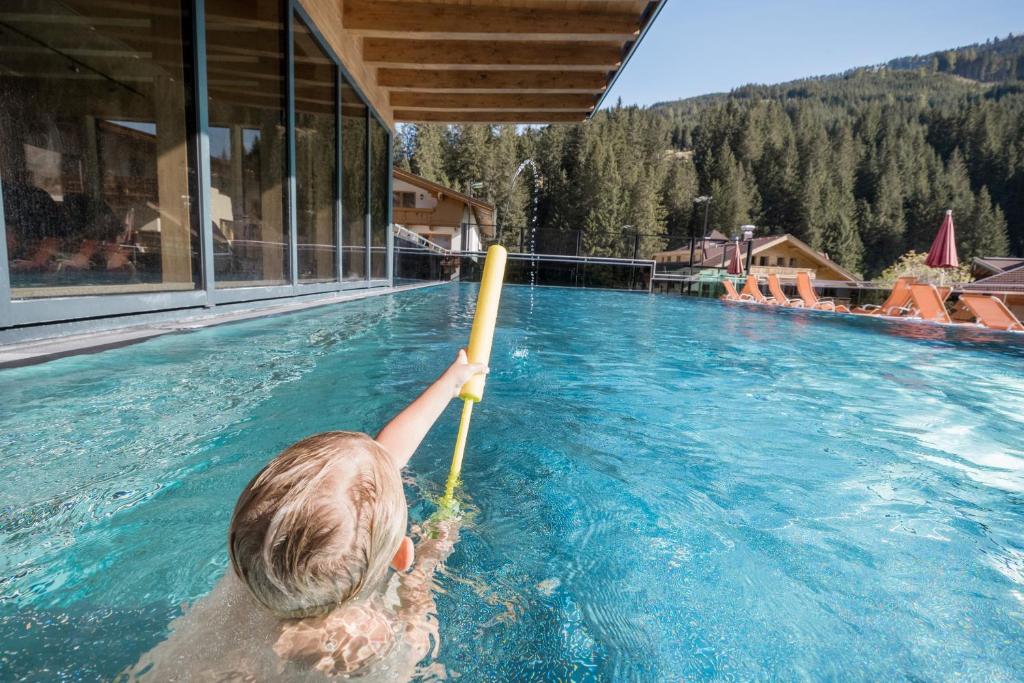 Bazén v ubytování Alpenhof nebo v jeho okolí