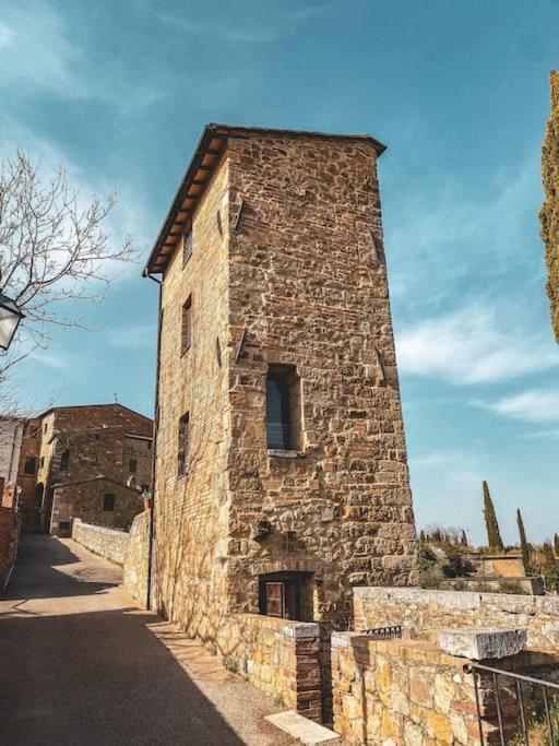 Luxurious Medieval Tower & Private Concierge – Photos 1