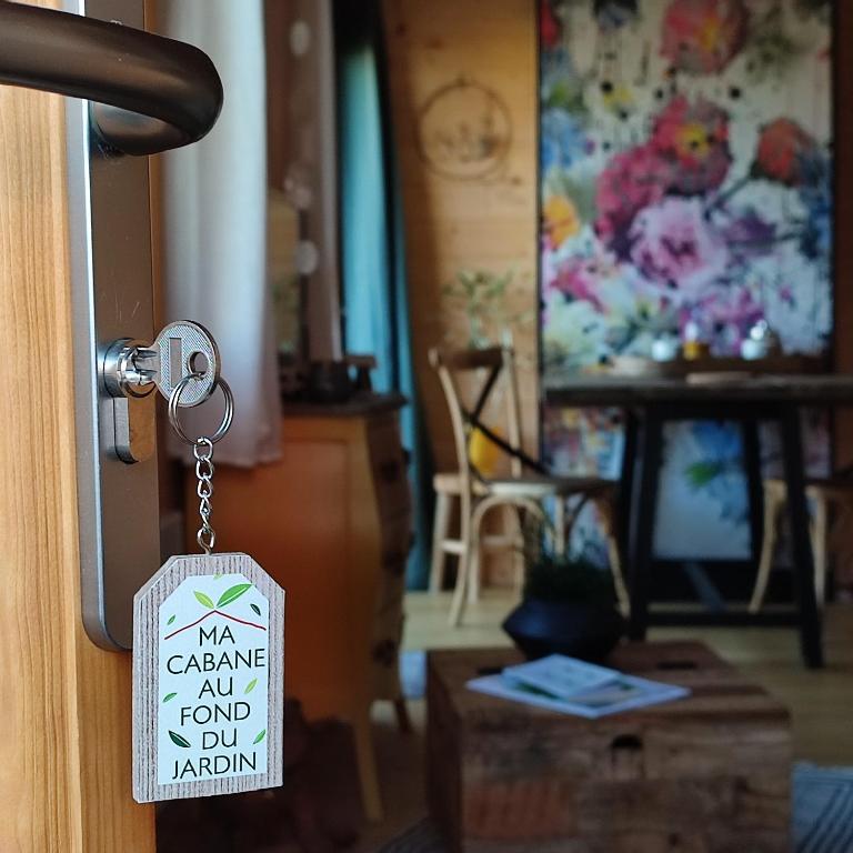 Certifikát, ocenenie alebo iný dokument vystavený v ubytovaní La cabane du bon chemin ,spa