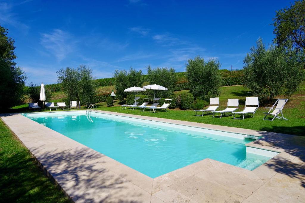 The swimming pool at or close to Arco al Poggio - Arceno Rentals Club
