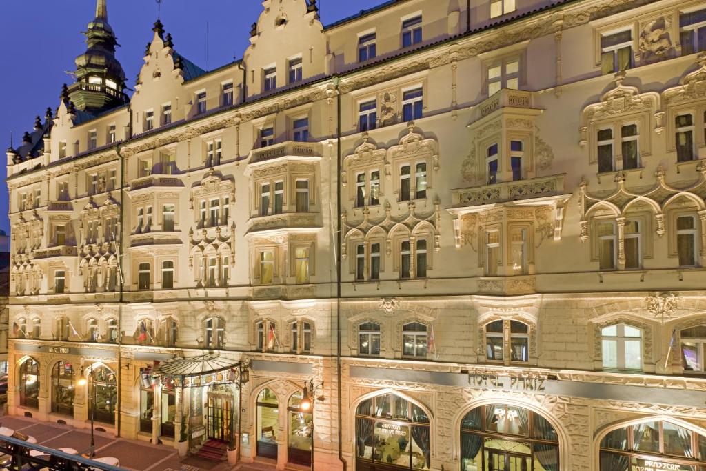Budova, kde se hotel nachází