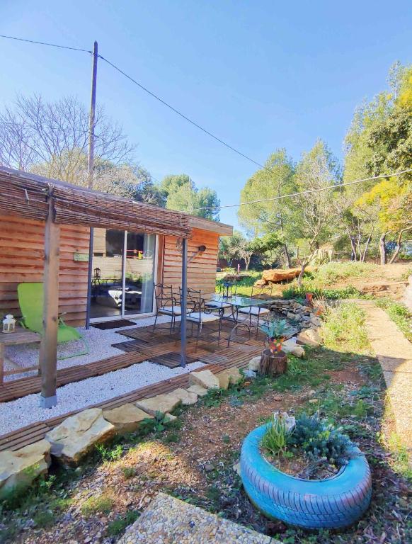 Arche de Noé atypique, bohème , nature, piscine chauffée toute l'année, spa , sauna , loisirs - 家庭套房