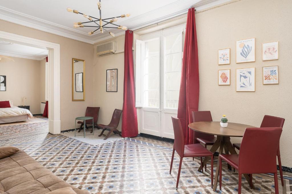 Design rooms near Rambla, Barcelona – Updated 2023 Prices