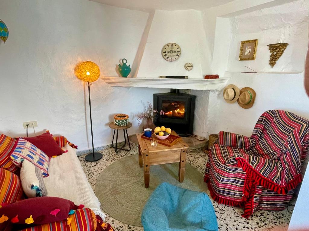Casa Amigos Sorvilan - La Almendra - Casa De Tres Dormitorios