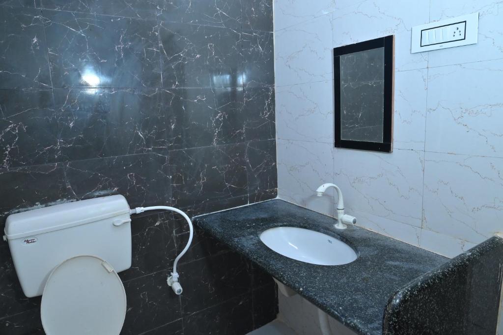 Hotel Mukund Dham-Near Mathura Railway Station - Salle Double Ou Jumelle