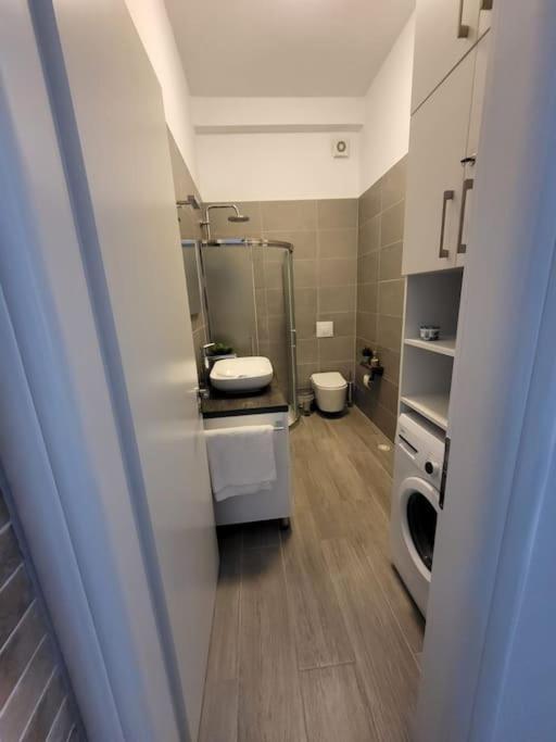 Yellow Apartment Saranda - Image 3