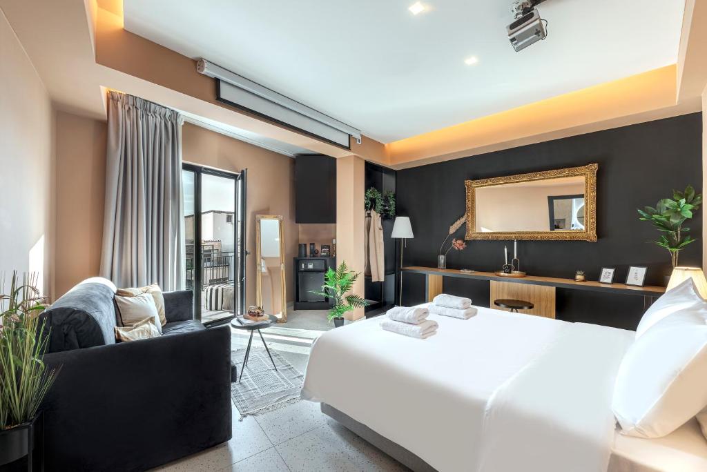 Clyde Athens by Nin&Bau - Suite With Terrace